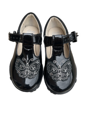 Clarks Ella Sweet Mädchen Schulschuhe 5 F schwarz Lack leuchtend Liebe Herzen