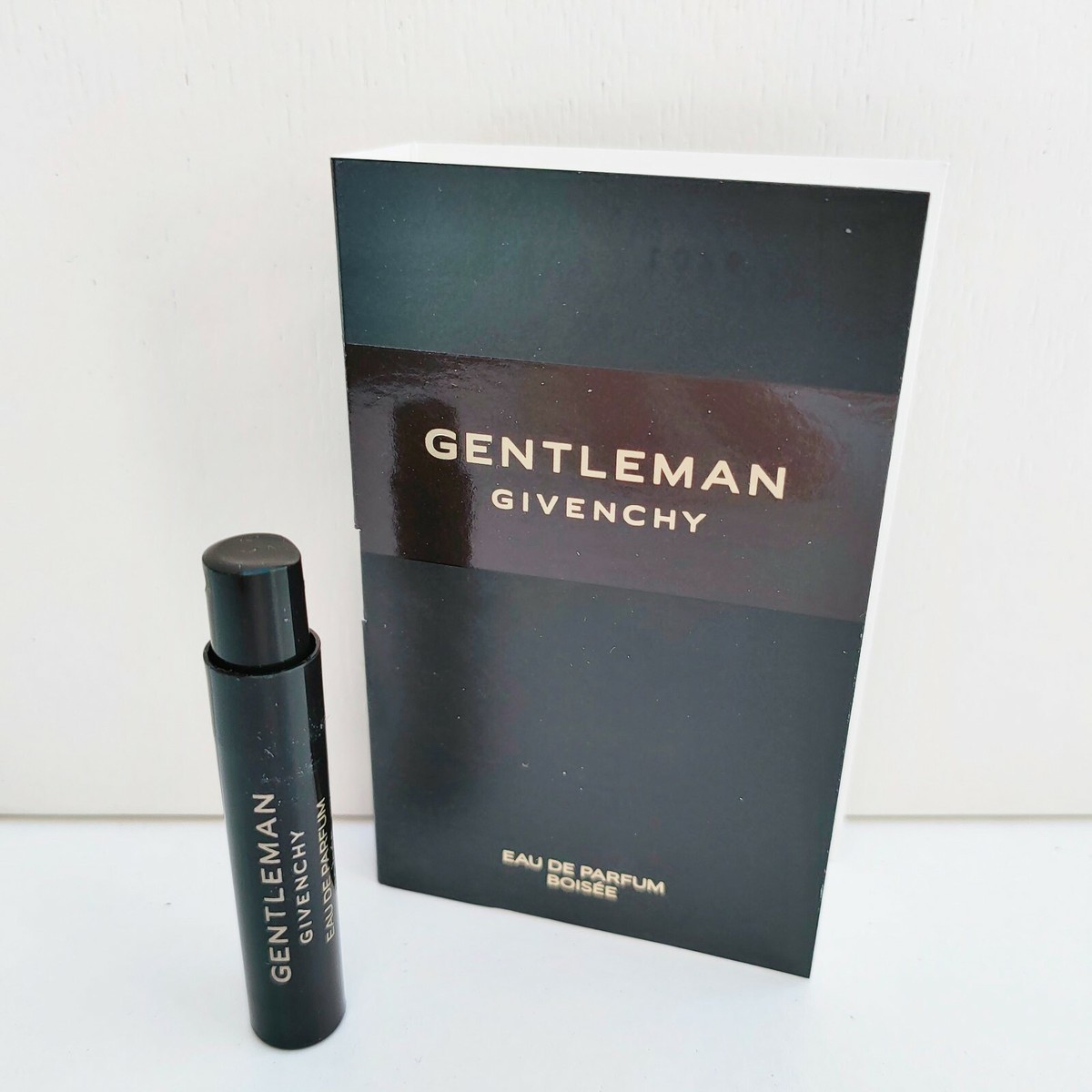 Givenchy Gentleman Eau de Parfum Boisee Cologne mini Spray