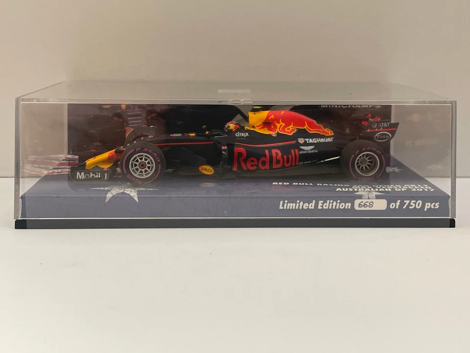 Minichamps 1:43 Red Bull Racing RB13 Australian GP 2017 Max Verstappen 413170133 - Image 2 of 4
