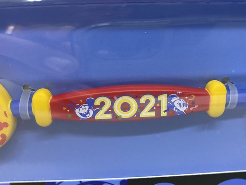 Mickey & Minnie Mouse 2021 New Year Disney Store Key LIMITED EDITION - Picture 4 of 10