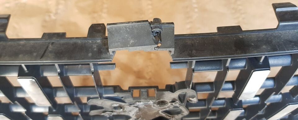 Peugeot 3008 Genuine Front Bumper Main Grill 2016 AA37794254 for  