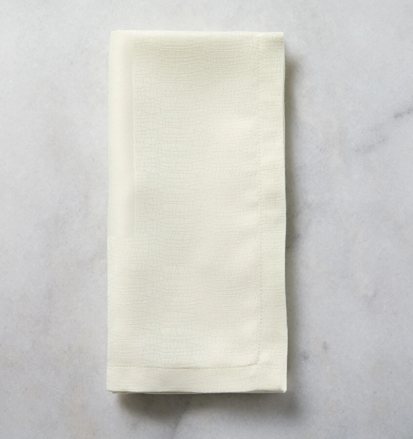 Sferra Harrow Oyster Tablecloth & 16 Dinner Napkins Jacquard Border 70"X144" NEW - Image 4 of 4