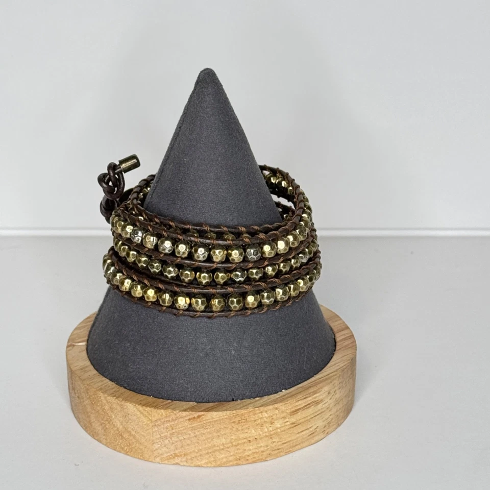 Pulsera Premier Design It’s a Wrap Cuero Marrón Cuentas Doradas Cierre de Botón Foto 4 de 4