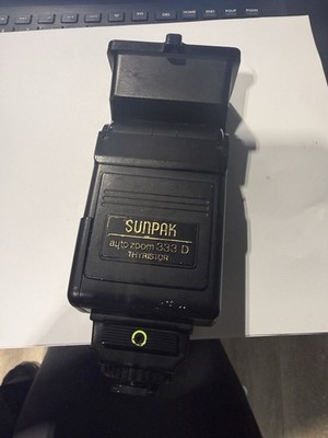 Sunpak 333 Auto Zoom Thyristor Flash Very Good 0E FAIR