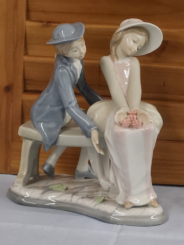 D'Art SA Boy and Girl Sitting On A Bench Romantic Couple Made In Spain