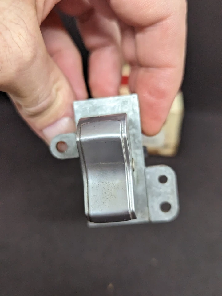 69-71 DODGE MONACO POLARA 69-70 CHRYSLER 70-71 INTERRUPTOR DE FAROL PLYMOUTH FURY - Imagem 3 de 4