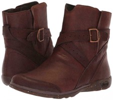 chaco skye boot