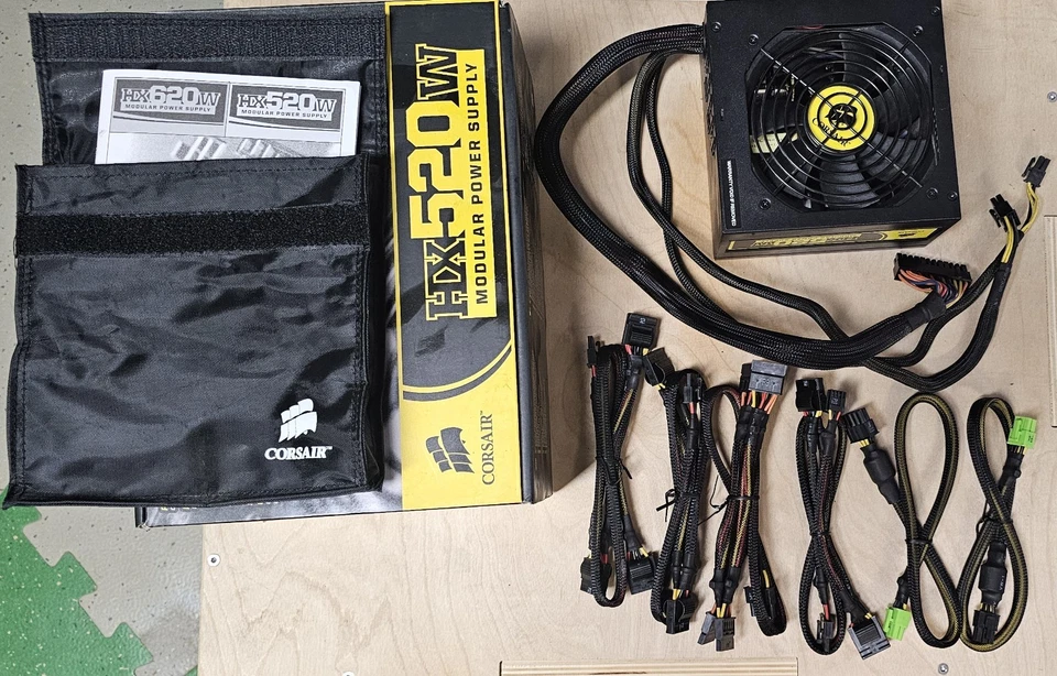 Corsair HX520W – Alimentatore Modulare 520W con scatola e cavi originali. - Immagine 3 di 3