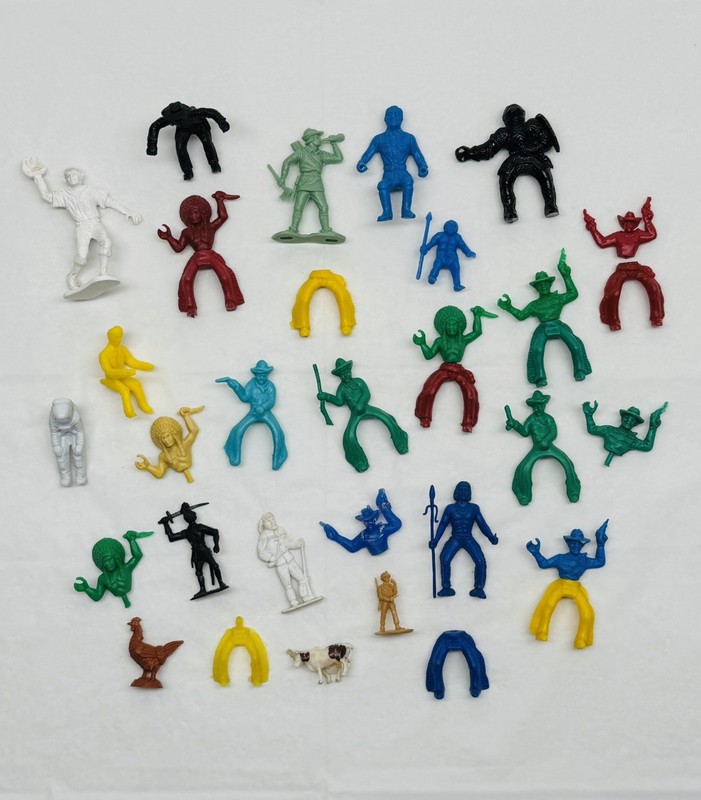 Vintage Marx Cowboys Indians Figurines Red Green Yellow Blue Brown Assorted Lot