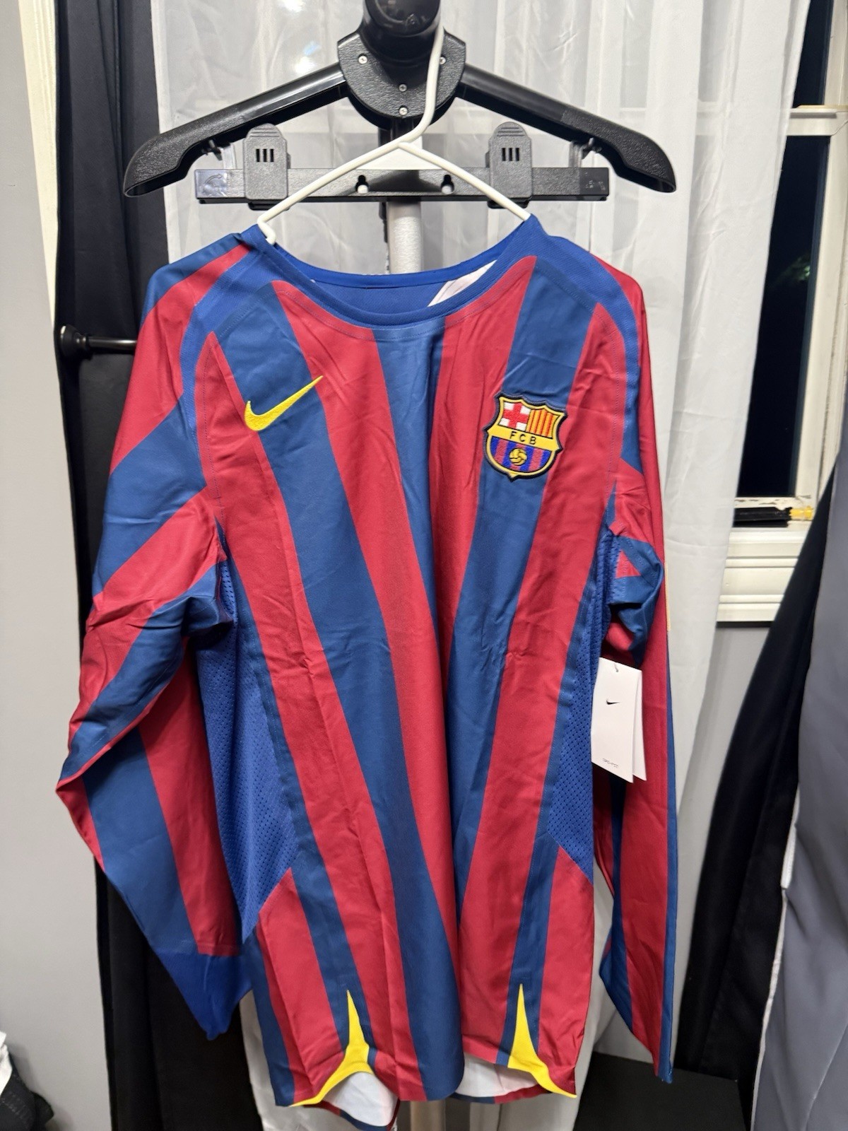 Nike FC Barcelona Ronaldinho 2005-06 Reissue Jersey Size L HQ1462-471 New