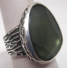 Discontinued Silpada Sterling Silver Tree Bark Ring Green Glass Stone Size 7