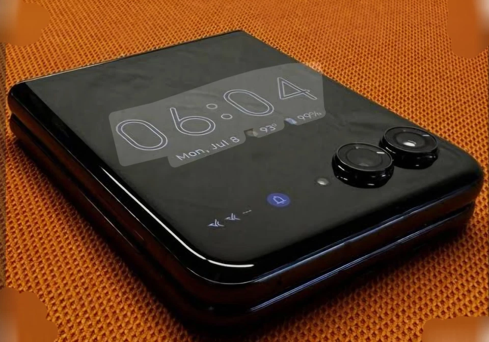 MOTOROLA RAZR 50 ULTRA 5G DUAL SIM 512GB RAM 12G MIDNIGHT BLUE - Immagine 4 di 4