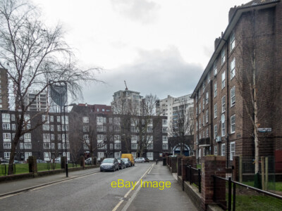 Foto 6x4 Bad Terrasse, London SE1 Nachlass von Wohnblöcken. c2015