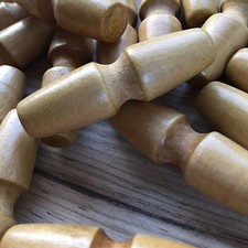 TOGGLES WOODEN 5 TOGGLE PACK    GROOVED & LACQUERED.      35MM and 44MM