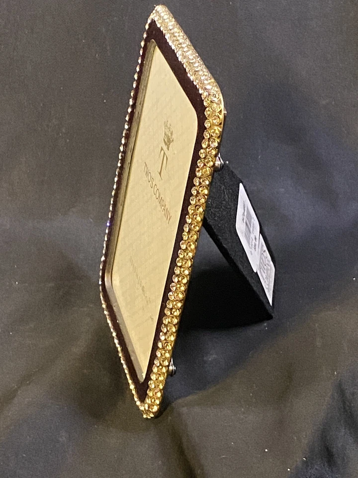 RARO TWOS COMPANY ESMALTE VERMELHO E CRISTAL INCORPORADO 3,5 x 5” QUADRO NOVO COM ETIQUETAS TOM DOURADO - Imagem 3 de 4