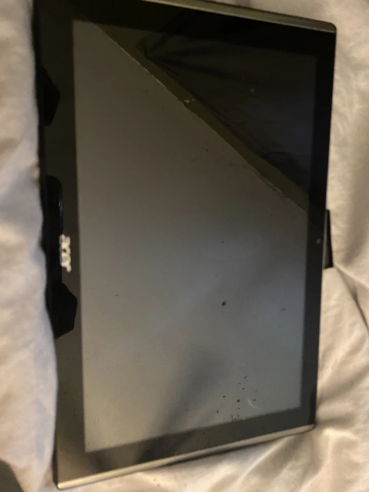 Acer Iconia One 10 B3-A40-K5S2 32 GB, Wi-Fi, 10,1 pulgadas - negro Foto 2 de 4