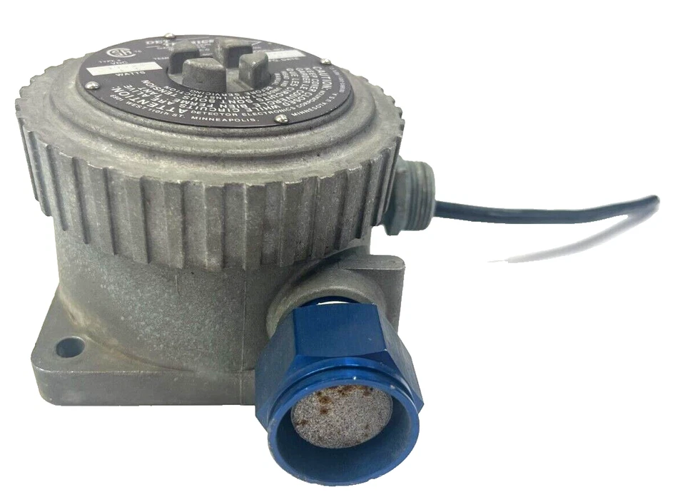 DET-TRONICS GAS DETECTION SENSOR 1K2K8K 1.5 WATTS -40°+75° C 17-28 VDC - Image 3 of 4