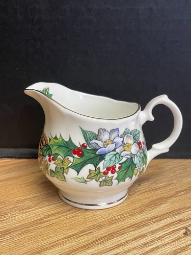 Fine Bone China Crown Victorian Staffordshire England Holly Tea Set #3271 - Picture 15 of 16