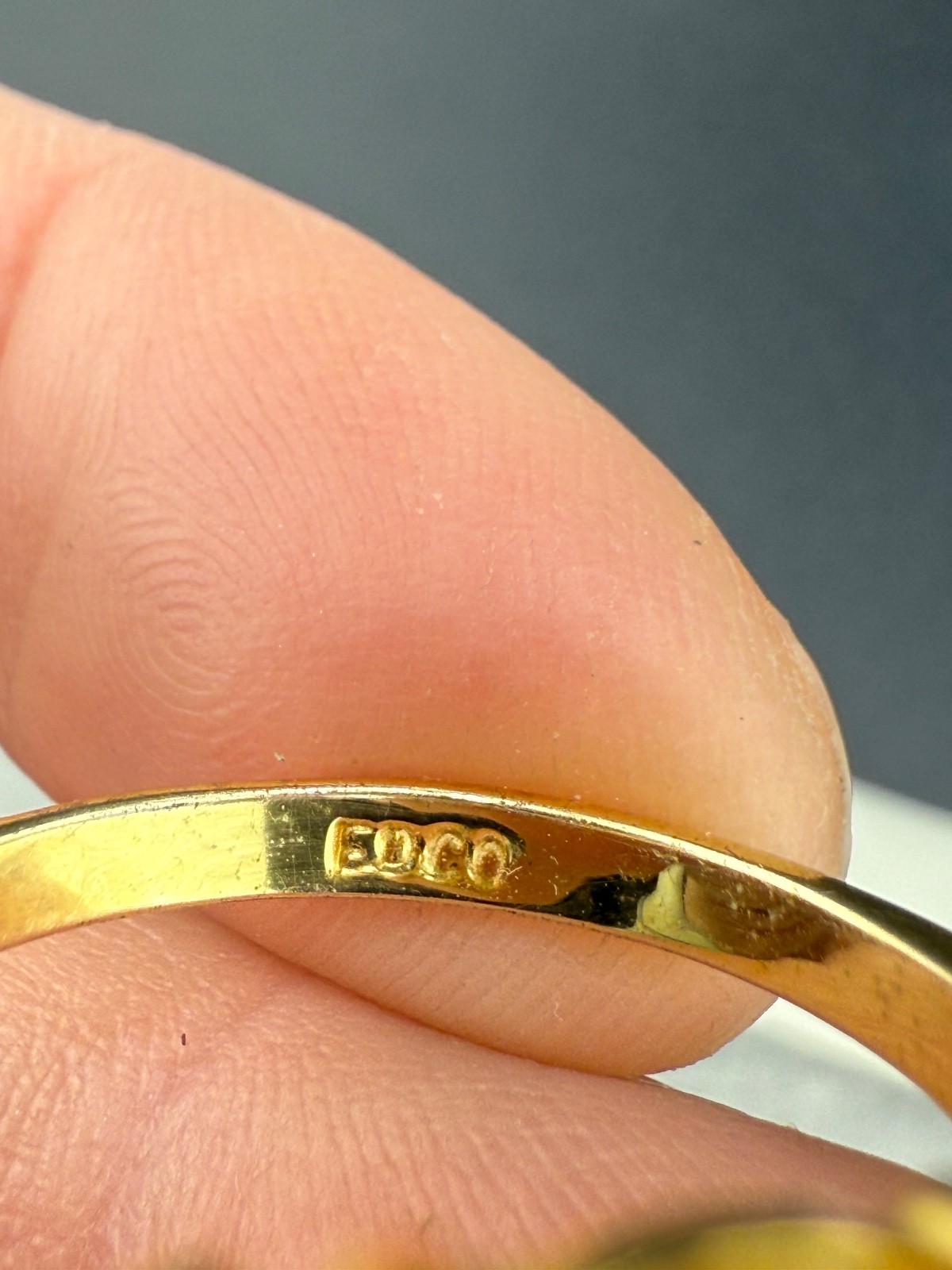 Cocktail Ring Gold Tone Statement Rhinestone Sign… - image 4