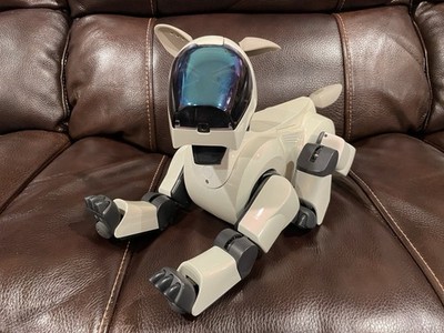 Sony Aibo ERS-210 Everest White Robot Dog - Working!  Supercore Head!