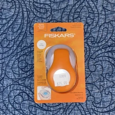 New! Fiskars Medium Lever Punch, 1" Circle, Hole Punch, Confetti Punch
