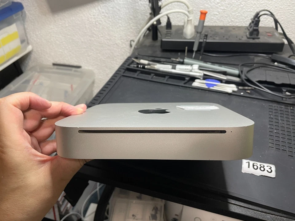 Apple Mac Mini 2010 Core 2 Duo 2.4GHz 4GB - 500GB HDD -IOS 10.10 YOSEMITE - 1683 - Image 2 of 4