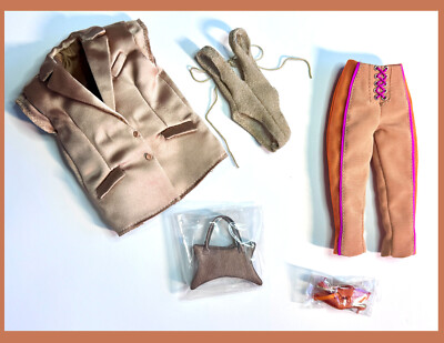 MVP Rayna Ahmadi OUTFIT, SHOES & PURSE, from a 2021 Obsession Convention NuFace