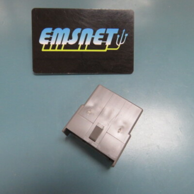 YAZAKI 7128-3105 Qty of 25 per Lot CONNECTOR 12 WAY GRAY | eBay