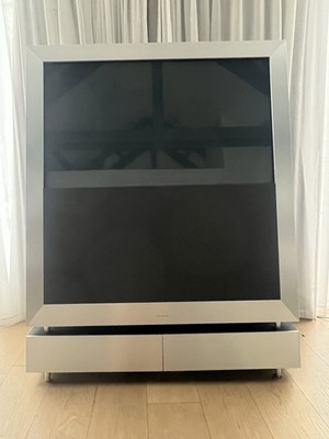 Bang & Olufsen BeoVision 5 (Type 8900)    Designklassiker