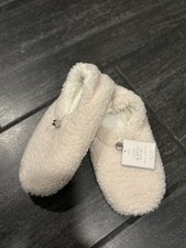 Women's Pull-On Slipper Socks with Metal Toggle  Grippers Ivory M/L 8-10 