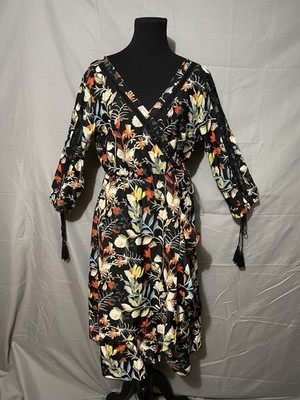 BooHoo Black Multicolor Floral Wrap Dress Ruffle Hem Tassel Cuffs Crochet Sz 10