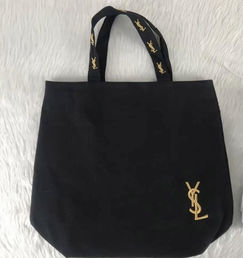 Yves Saint Laurent supplemento rivista tote bag novità #1