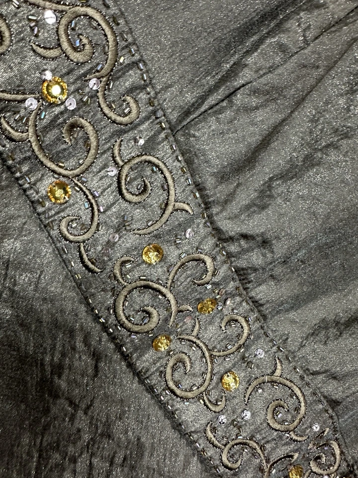 Vestido largo R&M Richards bronce escalonado bordado con joyas sin mangas talla 10 usado en excelente estado Foto 2 de 4