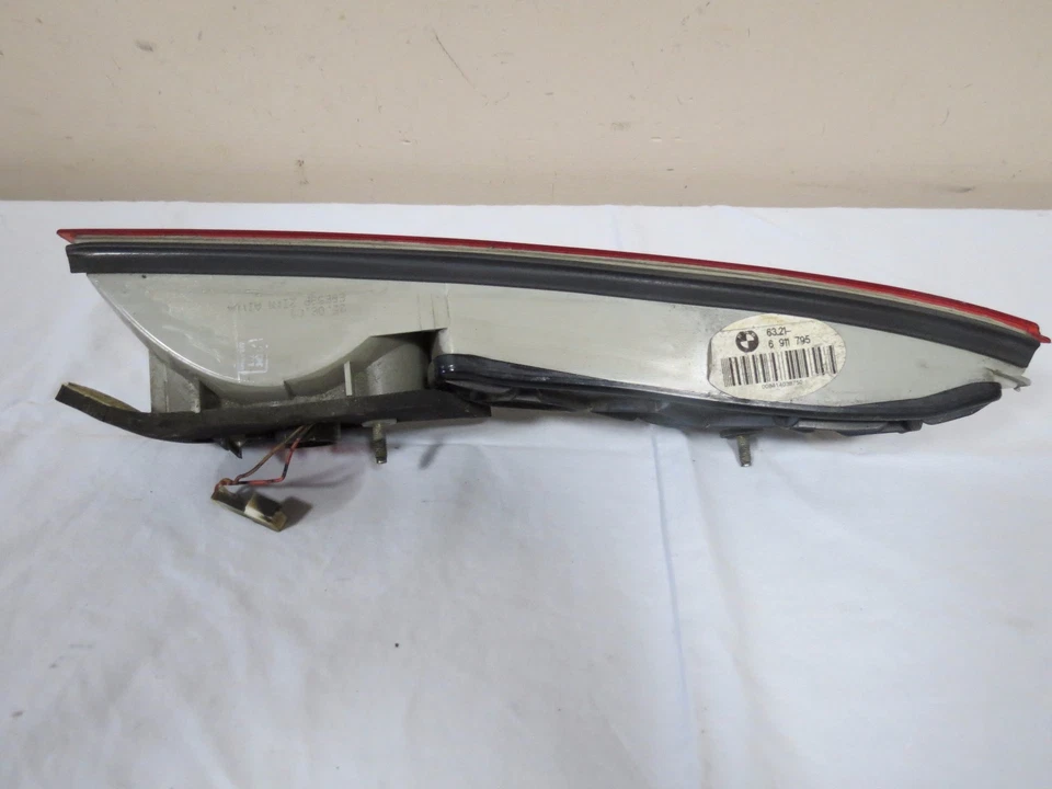 02-05 Luz maletero izquierda BMW 745i 745li 750i 750li OEM # 63.21-6 911 795 Foto 2 de 4