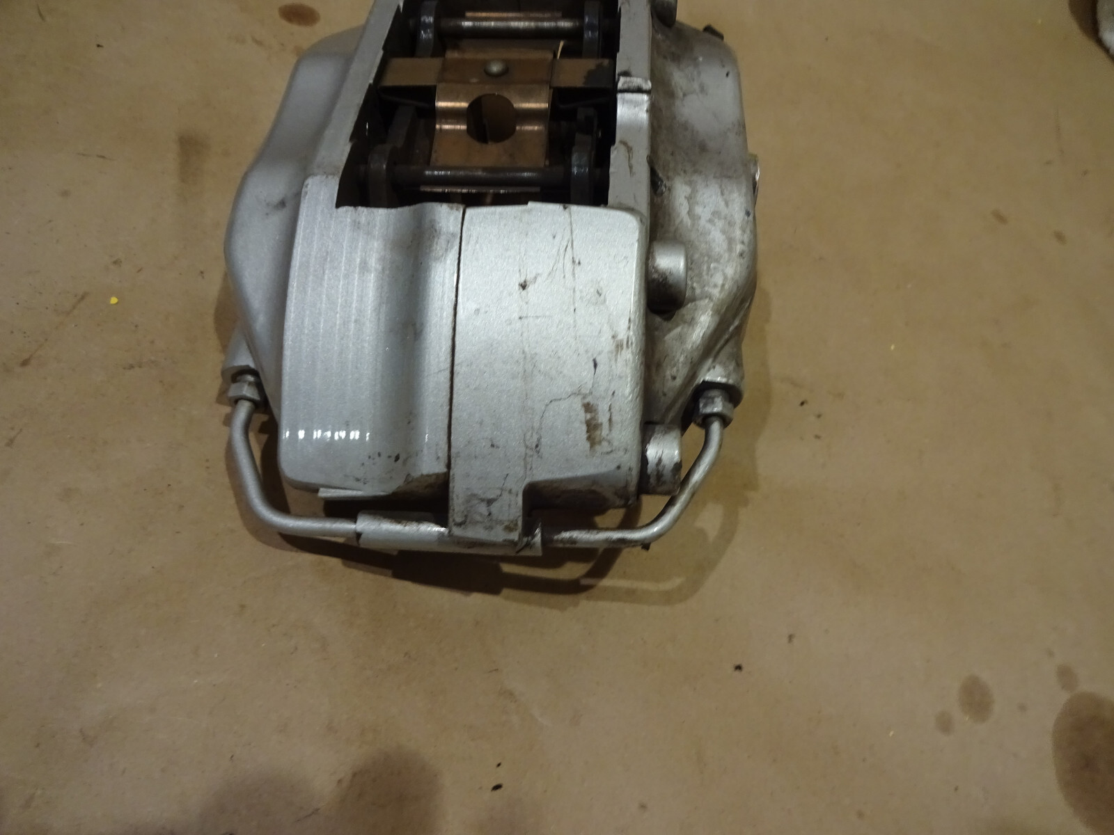 Maserati 4200 Coupe Spyder RH Right Front Brake Caliper Silver P/N  200050