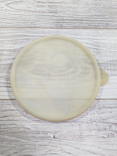 Tupperware 2577A-1 Clear White P Replacement Seal Lid - Picture 1 of 6