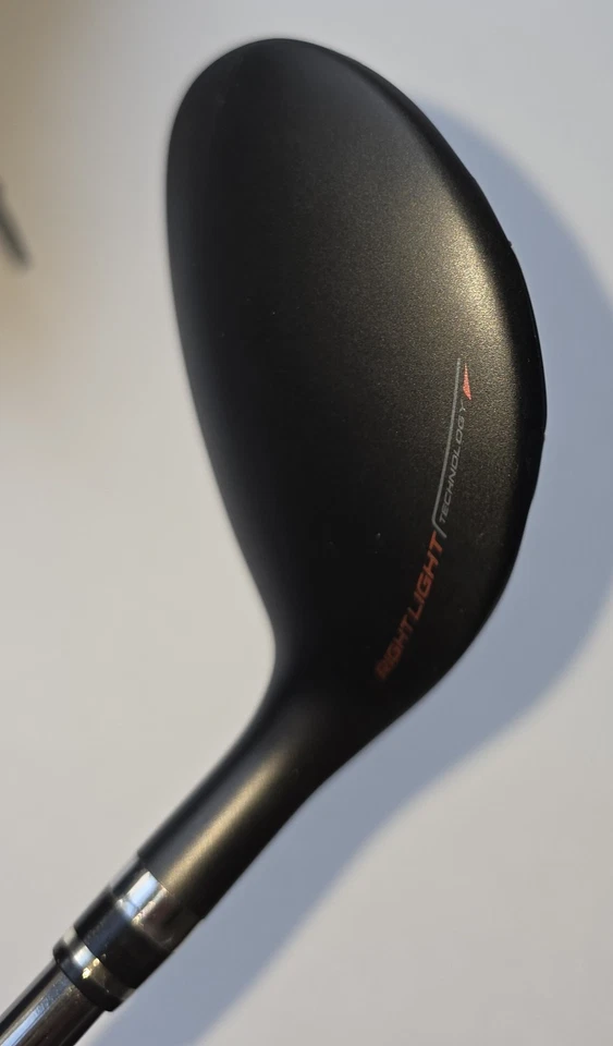 Wilson D200 3 Hybrid 19* UST Mamiya Elements Chrome 54FS Stiff Graphite Mens RH - Image 3 of 4