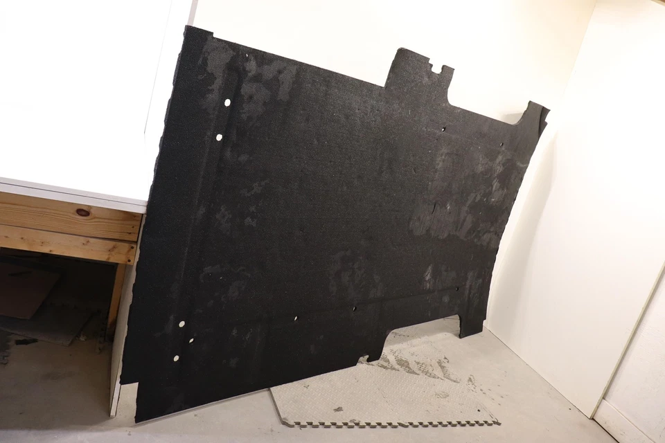 130" CUBIERTA DE PISO TRASERA ALFOMBRILLA REVESTIMIENTO OEM FORD TRANSIT-150 2015-2024 Foto 4 de 4