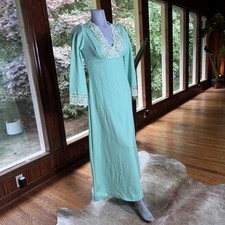Vintage 1970s Green Lace Prairie Maxi Dress Bell Sleeves Boho Cottagecore Medium