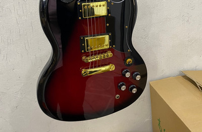 Head-Turning Red-Black Burst Electric Guitar Premium Gold Hardware Flash sale 