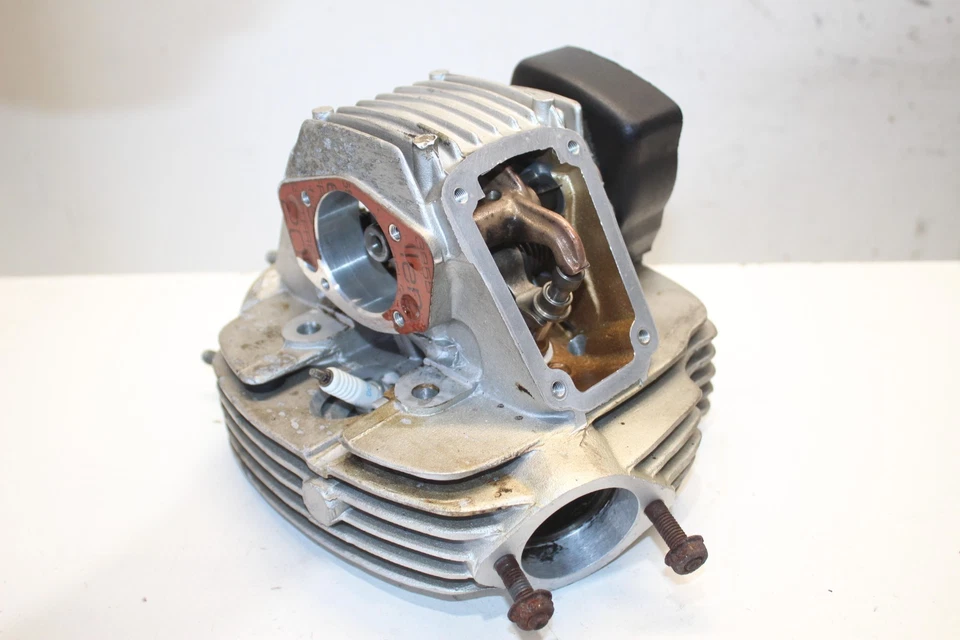 Ducati 900 SS 1996 montaje de culata trasera OEM Foto 4 de 4