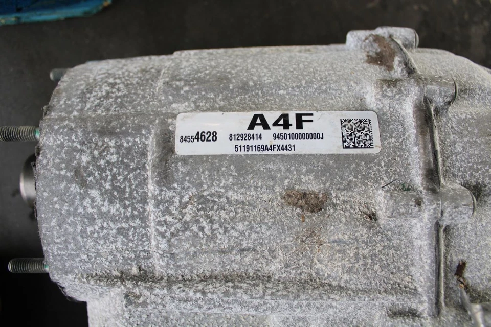 2019 Chevrolet Silverado 1500 Transfer Case 4WD Opt MQE Used 71K Miles - Image 2 of 4