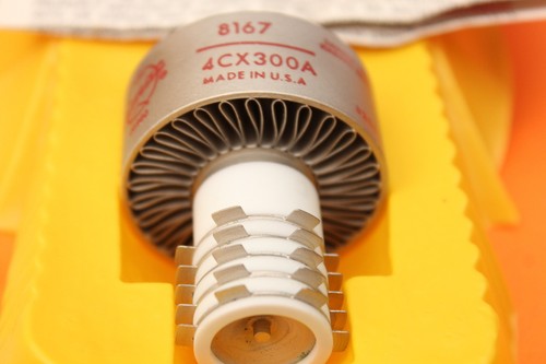 EIMAC 4CX300A 8167 - SINGLE POWER TRANSMITTING TUBE - NIB - NOS 1 YEAR GUARANTEE - Picture 4 of 4