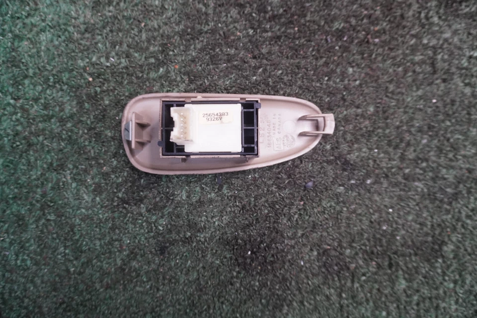 2000 2001 2002 PONTIAC BONNEVILLE PASSAGEIRO TRASEIRO DIREITO Interruptor de Janela OEM 2565438 - Imagem 2 de 4