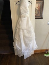 Galina White Wedding Gown Size: 14