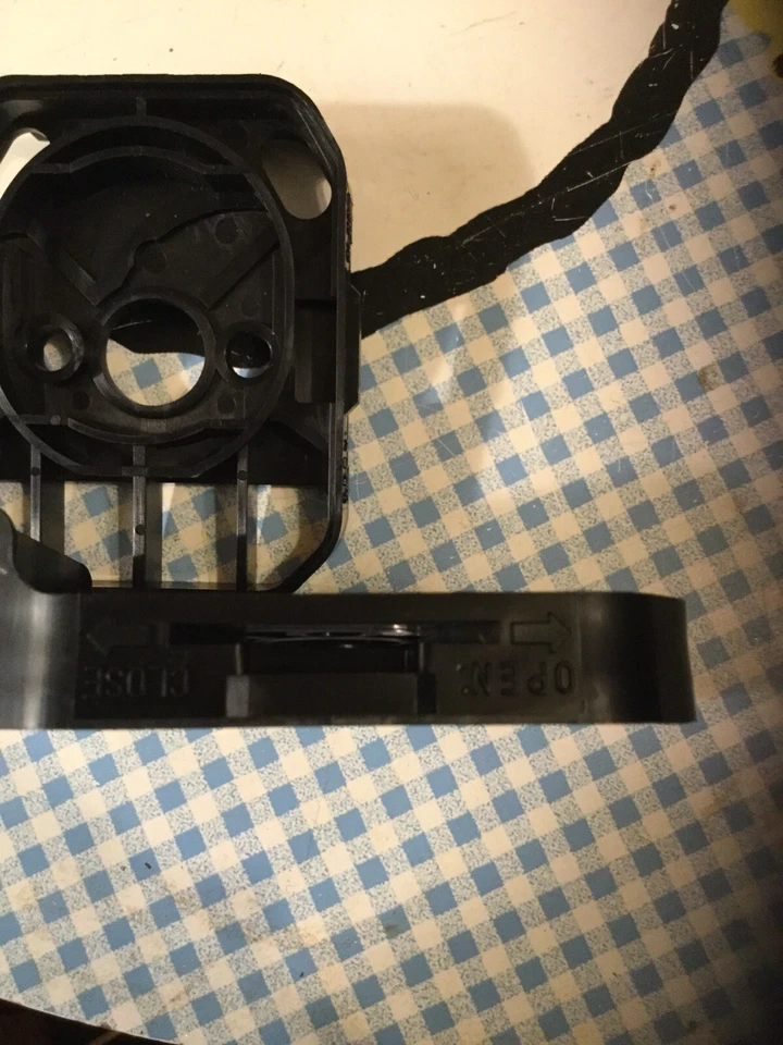 Green Machine Homelite John Deere Air Cleaner Base GM-24820-1 GM248201 - Image 4 of 4