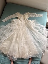 Ivory/White Lace Long Sleeve V-Neck Ball Gown Full-Length Wedding Dress Size S/M