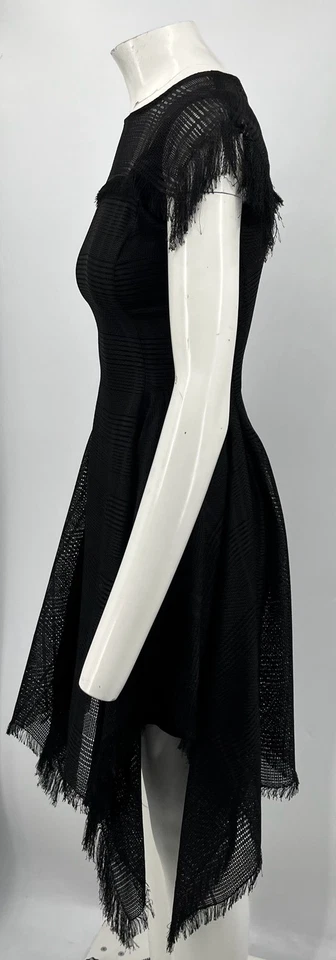 Pañuelo Sportmax Negro Tejido Gasa Dobladillo Ajuste + Vestido Acampanado Talla 2 Foto 4 de 4