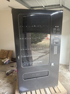 Commercial Snack Vending Machine Black Automatic Snack Dispenser for Office