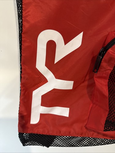 TYR Zaino Mummia Big Mesh per Nuoto Bagnato Palestra e Attrezzatura Allenamento Rosso - Foto 2 di 12